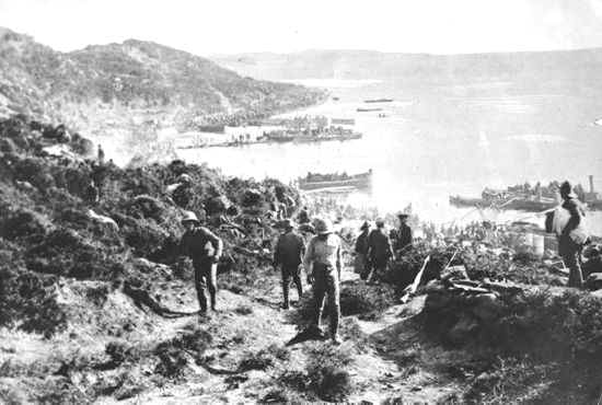 New Zealand and Australian forces landing at Gallipoli